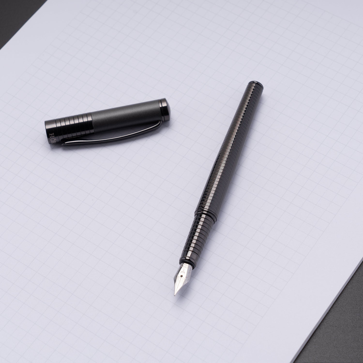 Horner | Fortress | Fountain Pen | Gunmetal Horner