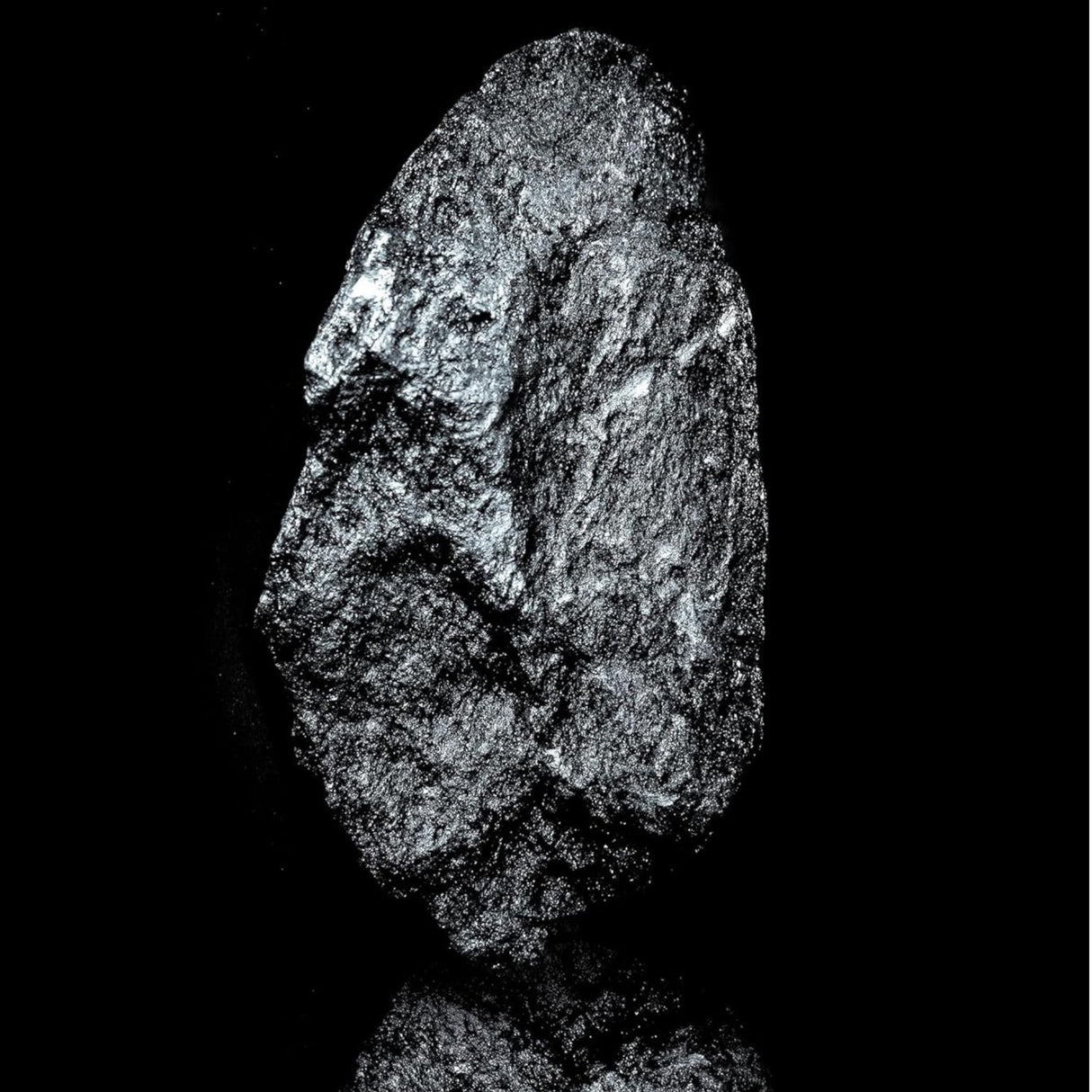 Caran D'Ache Grafwood Extra-fine 6 Graphite Pencils 9B to 2H in Metal Tin