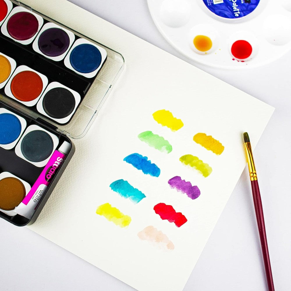 Mont Marte 26 Piece Watercolour Set in Use