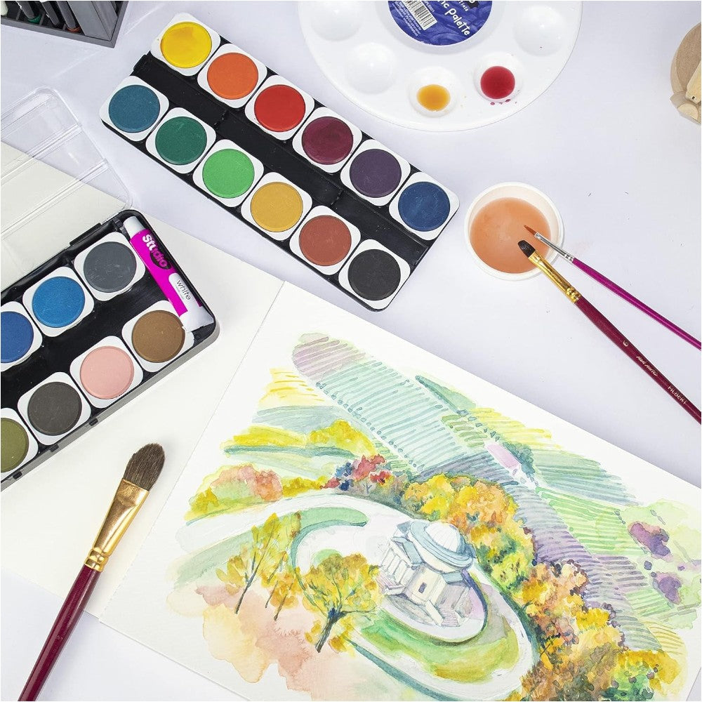 Mont Marte 26 Piece Watercolour Set in Use