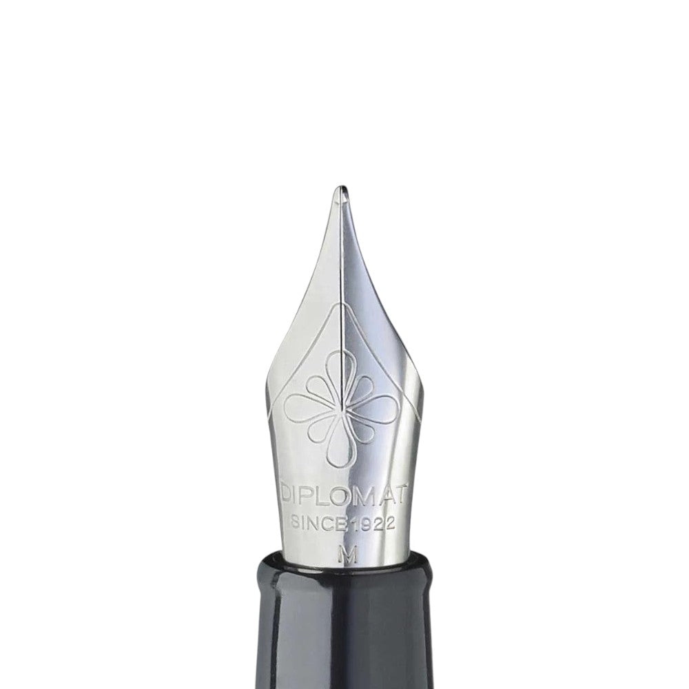 Diplomat Traveller Fountain Pen - Medium Nib - Choose Finish